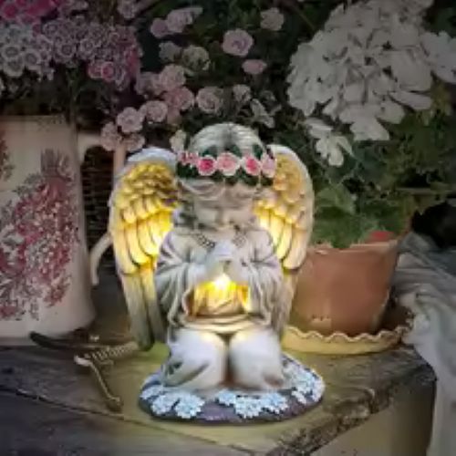 Solar Praying Angel Statue