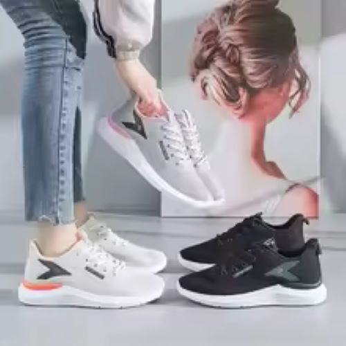 Women’s sports shoes