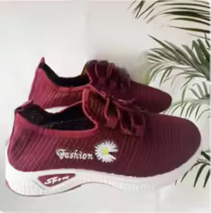 Women’s sports shoes