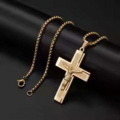 Men’s Chain with Cross Pendant